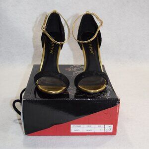 Liliana Hi Heel Shoes With Strap Size 7 Black & Gold  New in Box